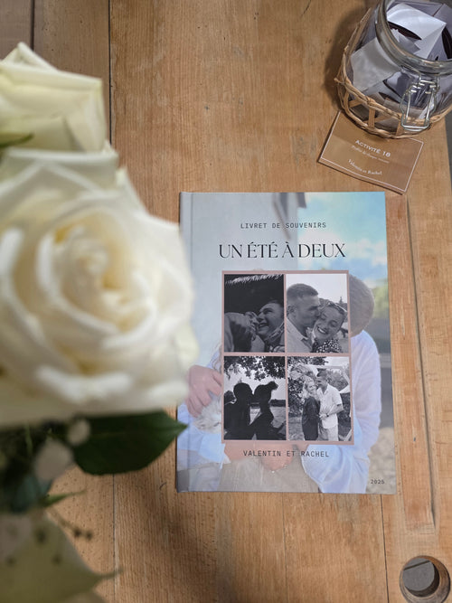 Livre d’activités personnalisé pour couple avec couverture composée de photos